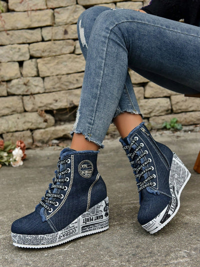 Unique Doodle-Design Ankle Boots with Plush Lining for Trendy Women