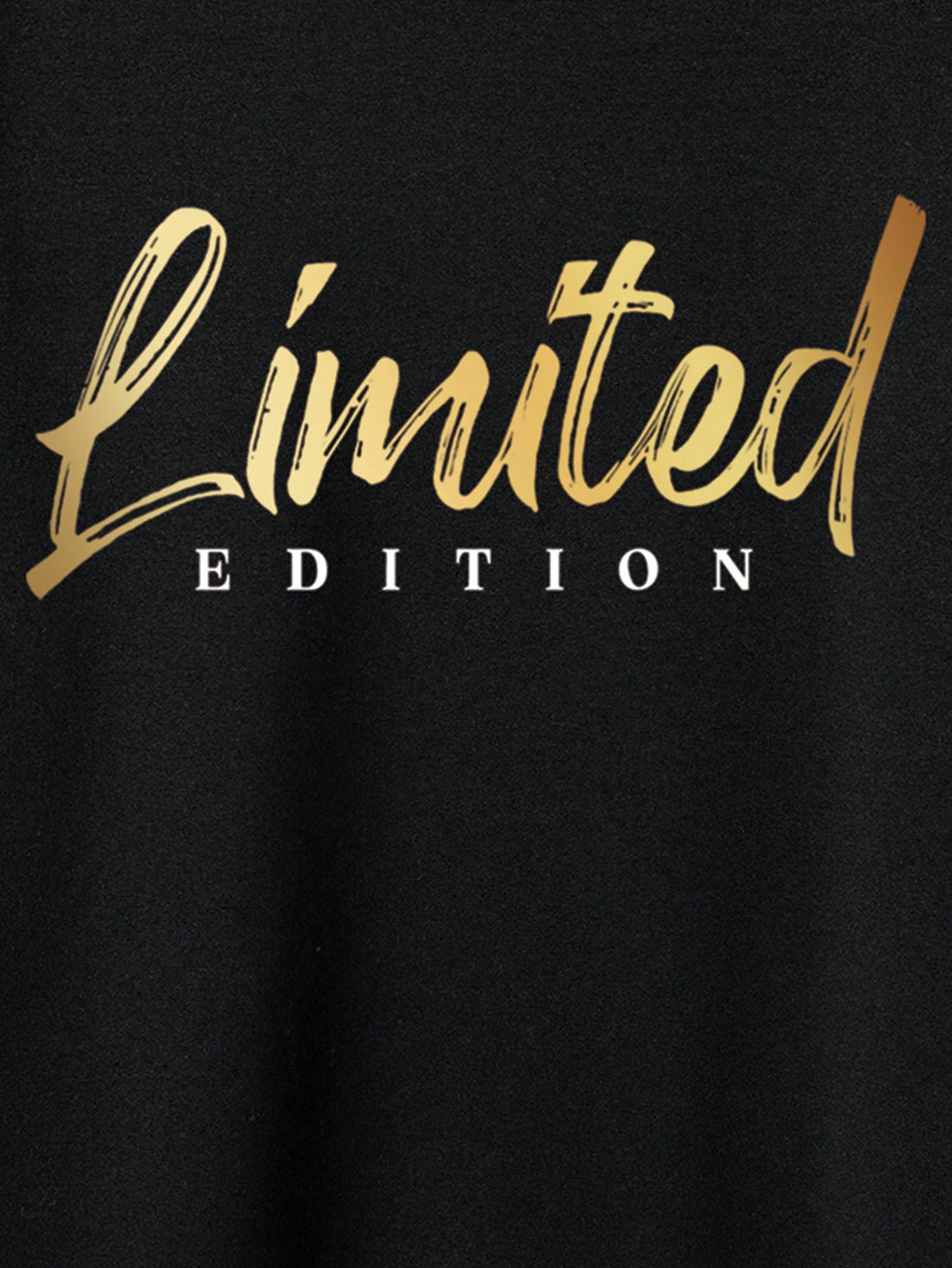 This trendy sweatshirt for men combines style and comfort with its trendy letter graphic design. Made with high-quality materials, it is perfect for everyday wear and provides both warmth and fashion. Stay on trend and comfortable with this versatile sweatshirt.