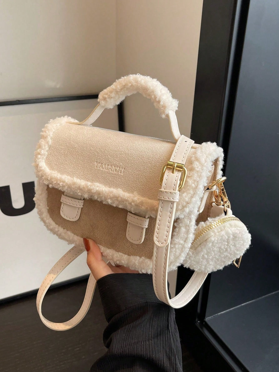 Step out in style with this Chic Beige Vintage Furry Mini Square Handbag—the perfect blend of retro charm and modern flair. Its soft, furry texture adds a cozy touch to any outfit while the compact square shape keeps your essentials neatly tucked inside. Lightweight and trendy, this purse is a fun way to embrace the latest fur accessory craze and add a playful vibe to your everyday look.