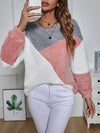 Cozy Chic: Women's Color Block Plush Drop Shoulder Sweatshirt