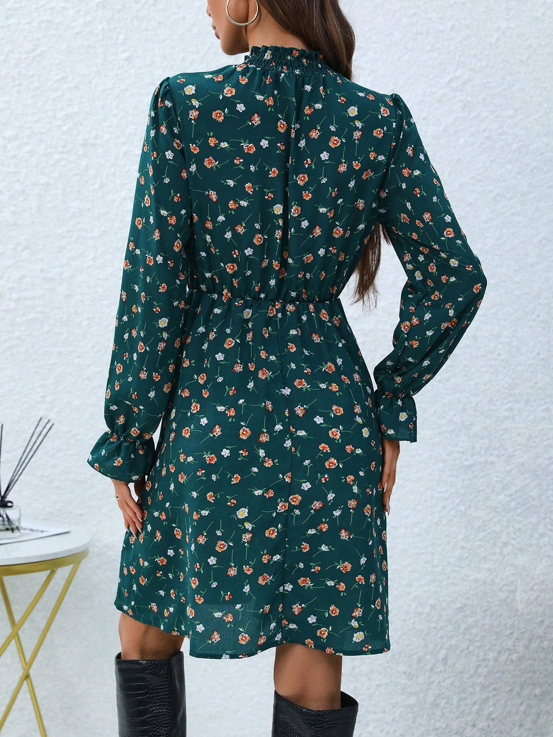 Step into sunny days with this elegant women's floral print tiered midi dress. Perfectly breezy for spring and summer, its playful tiered design adds fun movement while the vibrant floral pattern keeps your look fresh and flirty. Ideal for garden parties, brunch dates, or casual strolls, this dress combines comfort with a charming style that brightens any day.