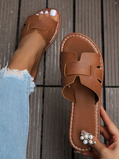 Summer Flat Sandals: Stay Stylish and Comfy with Open-Toe Cool Slippers