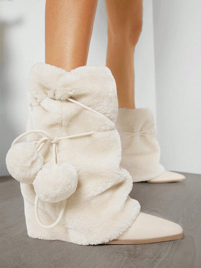 Fashionable Women's Boots: Step Up Your Style Game