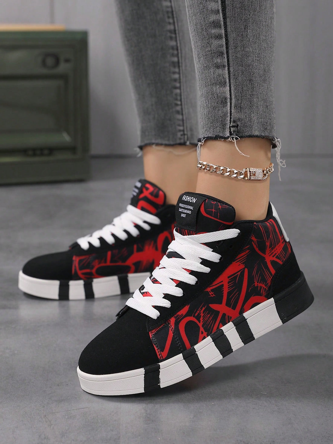 Introducing our Stylish Unisex High-Top Graffiti Sneakers, perfect for Autumn/Winter adventures! These shoes are not only functional for skateboarding but also add a touch of style with their unique graffiti design. Stay comfortable and trendy while exploring the outdoors!