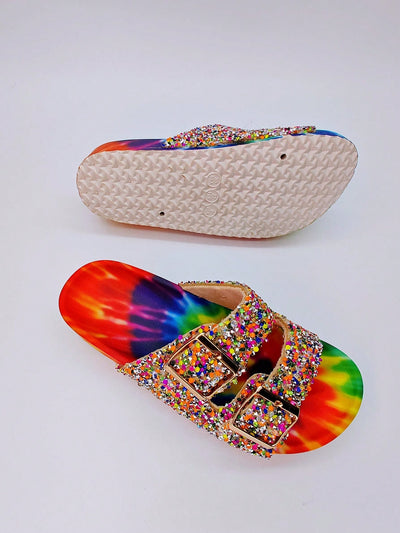 Street Chic Graffiti Double-Buckle Slippers: Stylish Comfort for Leisure and Vacation