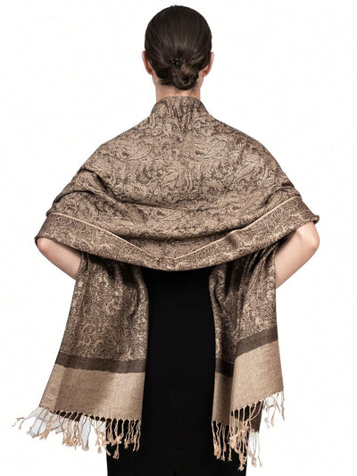 Elegant Vintage Style Jacquard Scarf for Fashionable Outings