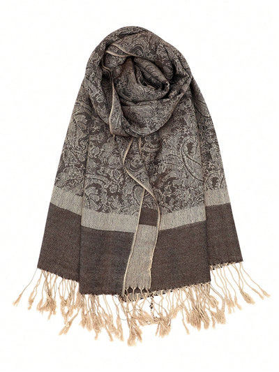 Elegant Vintage Style Jacquard Scarf for Fashionable Outings