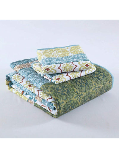 Boho Bliss: Green Bohemian Patchwork Quilt Set - Queen/King Size