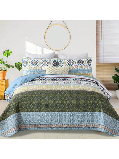 Boho Bliss: Green Bohemian Patchwork Quilt Set - Queen/King Size