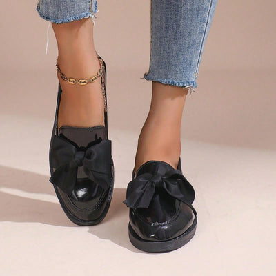 Chic and Comfortable Women's Black Loafers with Bow Detail