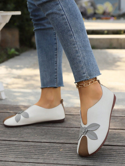 Classic Vintage Hollow Out Nurse Shoes - Stylish Low-Heeled Casual Shoes for Autumn