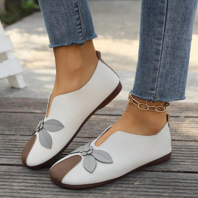 Classic Vintage Hollow Out Nurse Shoes - Stylish Low-Heeled Casual Shoes for Autumn