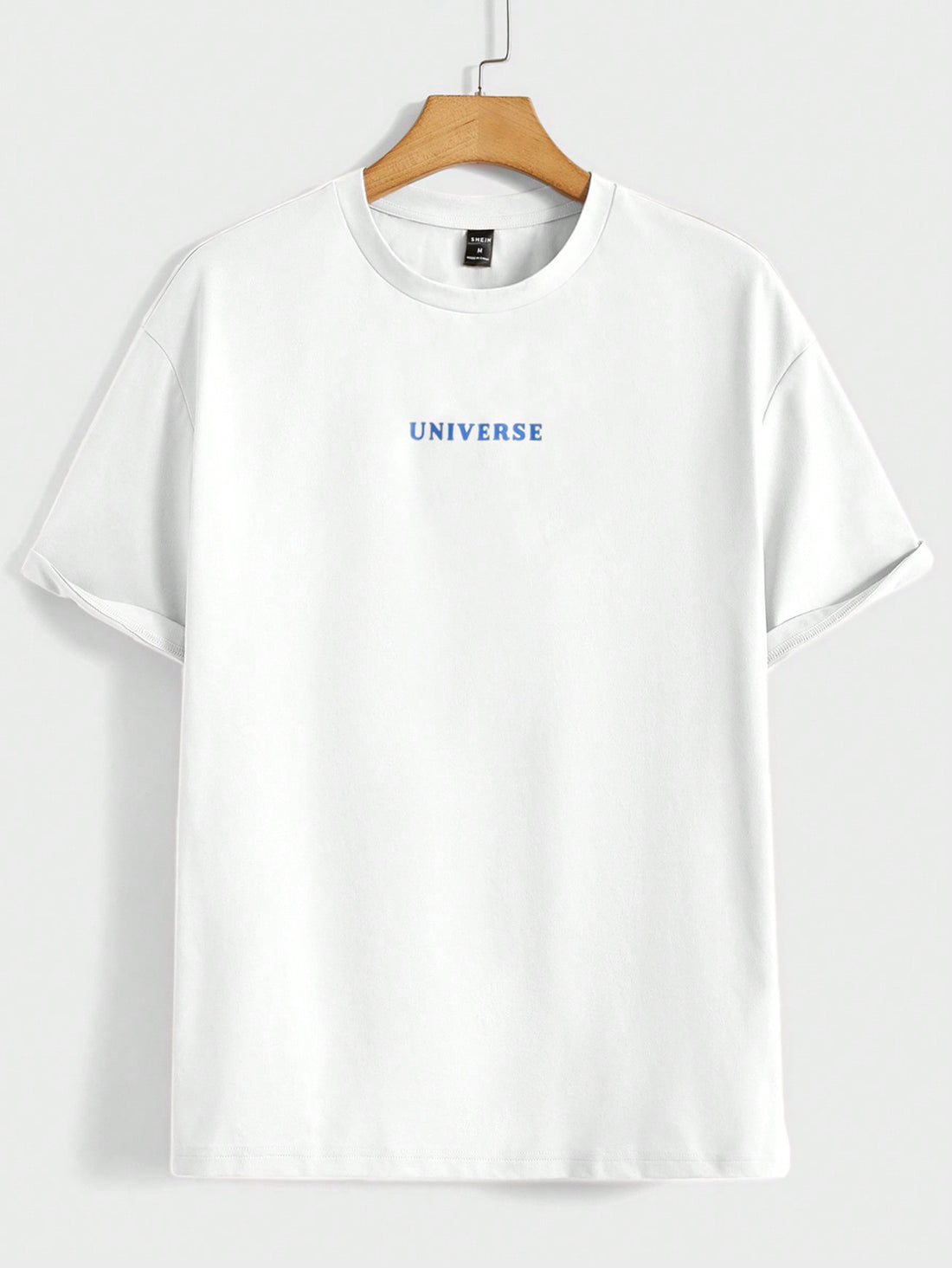 This Men's Printed Knitted T-Shirt features a loose fit and round neck design. The comfortable and breathable knitted fabric makes it perfect for everyday wear. With a stylish printed pattern, it's a versatile addition to any wardrobe. Stay cool and stylish with this high-quality, expertly crafted t-shirt.