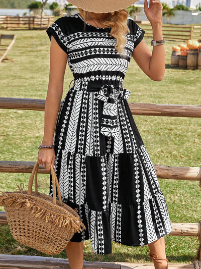 Chic and Stylish: Geometric Pattern Belted Dress