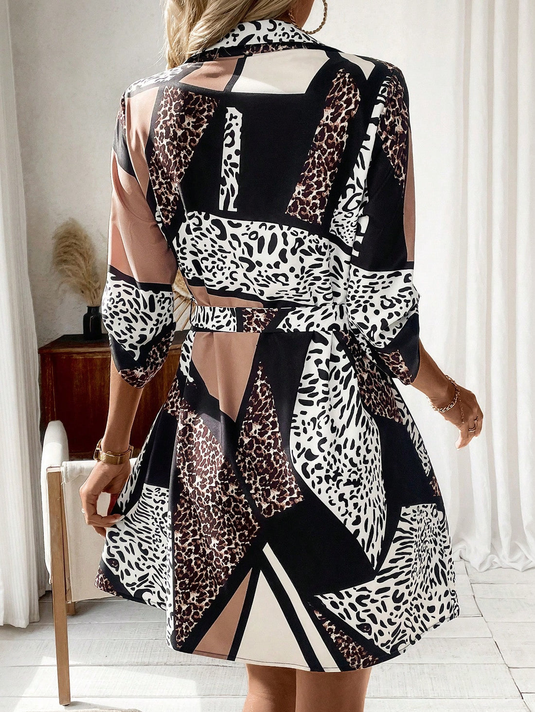 Elevate your style with our Chic and Stylish women's shirt dress. This full patterned design comes with a belt to accentuate your waist. Look and feel confident with this versatile statement piece.