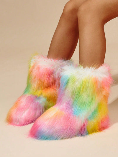 Cozy Chic: Women's Non-Slip Plush Boots with Modern Design