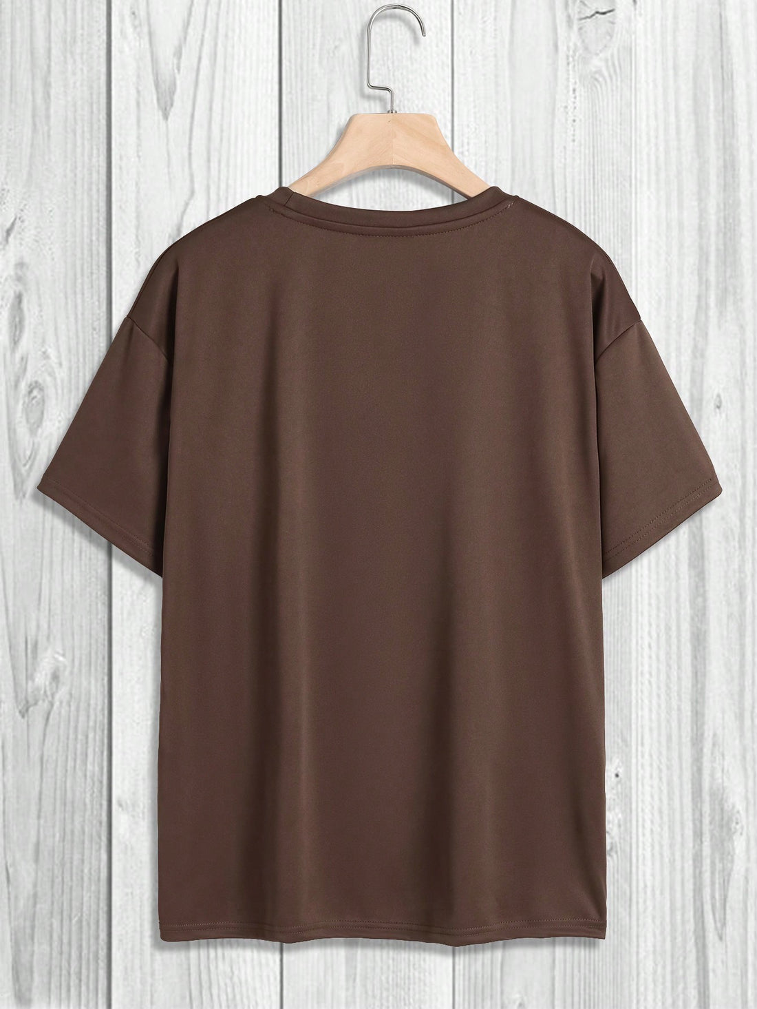 Let this casual t-shirt bring some style and comfort to your everyday wear! With its playful print and comfortable fit, you'll look effortlessly cool. Perfect for those who don't take themselves too seriously (wink, wink).