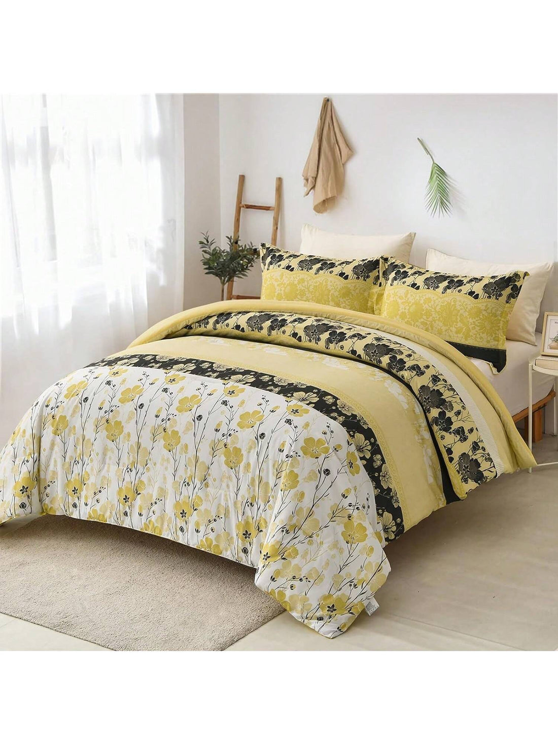 Boho Patchwork Floral Comforter Set - Queen/King Size - Soft Microfiber - Lightweight Vintage Bedding Set - 3 Piece Set with 2 Pillowcases - All Season Comforter
