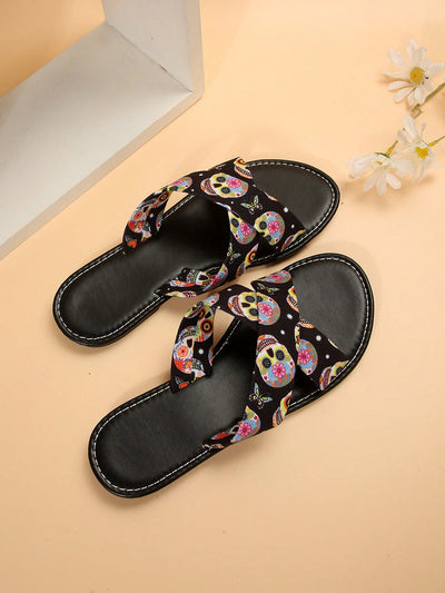 Step into Summer with Style: Women's Fashionable Casual Flat Slippers for Hom