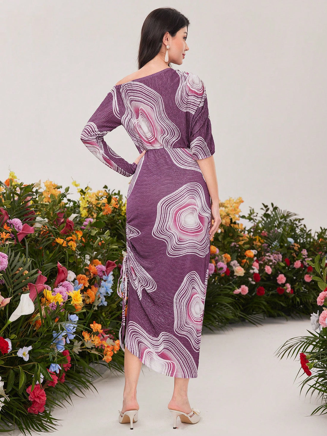 Be the center of attention at any evening event with our elegant asymmetric neckline dress. The open shoulder design adds a modern touch while the stylish asymmetric hem brings a unique twist. This dress is perfect for those who want to stand out and make a statement with their fashion choices.