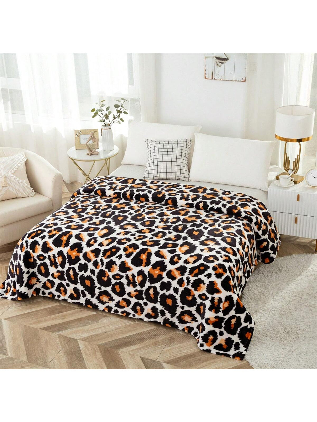Wrap yourself in the luxurious softness of the One Leopard Print Coral Fleece <a href="https://canaryhouze.com/collections/blanket" target="_blank" rel="noopener">Blanket</a> for Bedding. Made with high-quality coral fleece, this blanket is incredibly soft and warm, perfect for snuggling up in bed or on the couch. The chic leopard print adds a touch of elegance to any room.