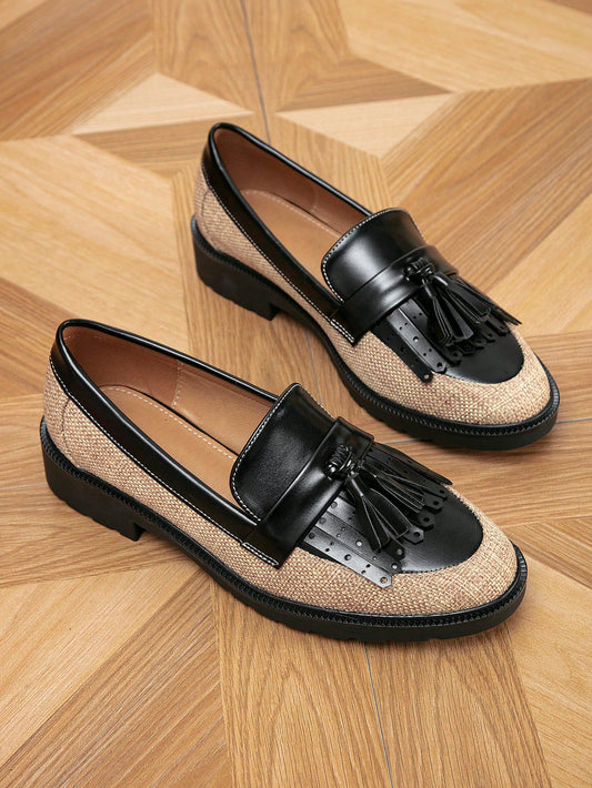 Chic and Stylish: Minimalist Fringe Decor Loafer Flats for Women