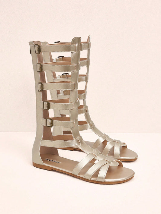 Step into the past with these Roman Hollow Out Knee High Sandal <a href="https://canaryhouze.com/collections/women-boots" target="_blank" rel="noopener">Boots</a>. Channeling a vintage gladiator style, these boots will make you stand out from the crowd. The intricate hollow out design adds a touch of elegance, while the knee high length adds a bold and daring statemen