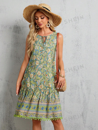 Stylish Knotted Collar Statement Piece with Women's Sleeveless Floral Print Dress