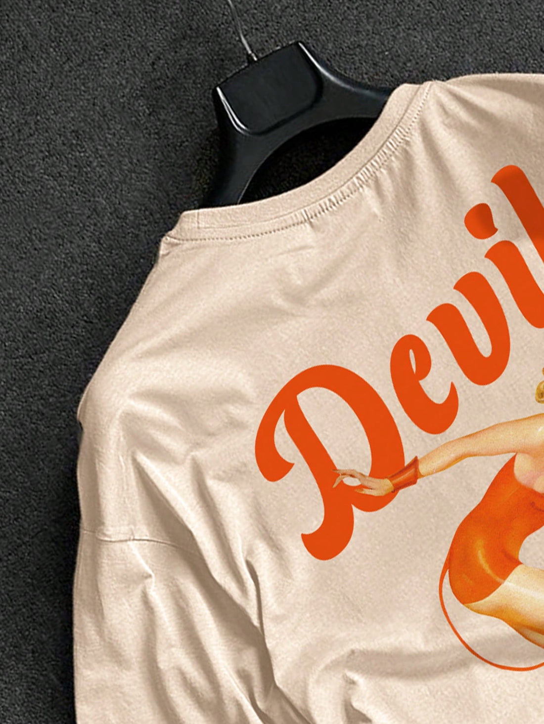 Elevate your style with our Men's Printed Short Sleeve T-Shirt! Featuring eye-catching patterns, this t-shirt is perfect for adding a touch of uniqueness to your wardrobe. Made for comfort and style, it's sure to become a staple in your collection. Upgrade your look with our patterned t-shirt today!