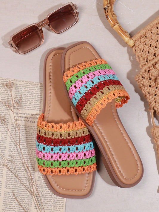 Stylish and Comfortable Women's Flat Sandals for Summer
