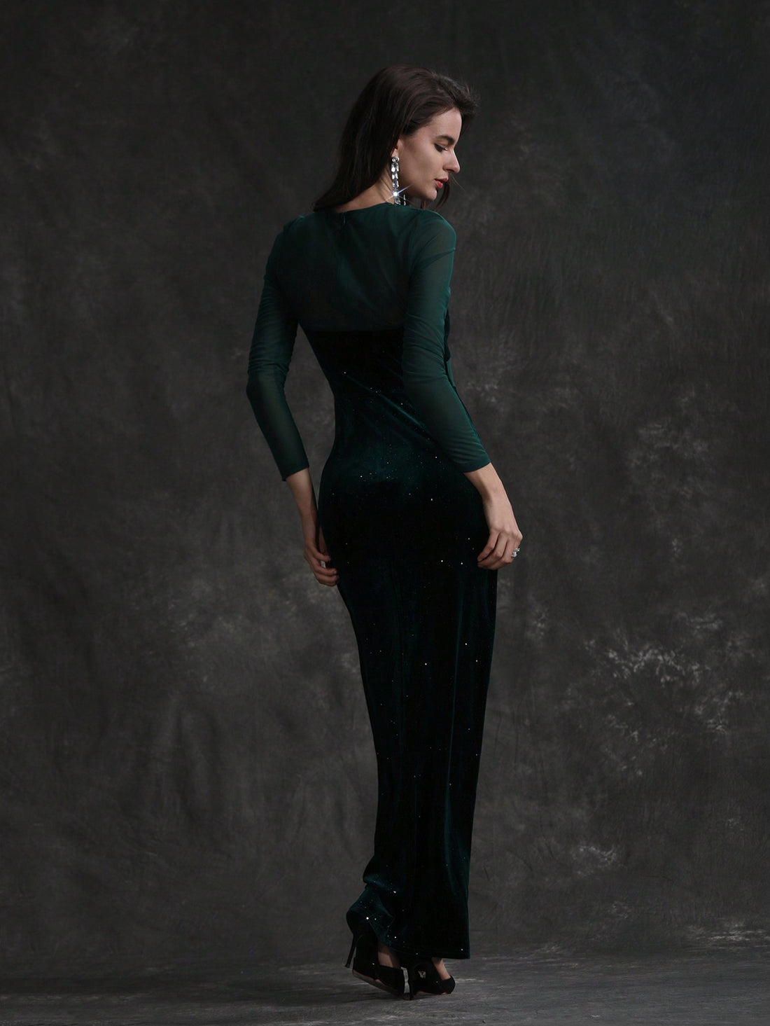 Elevate your style with our Chic Mesh Splice High-Slit Dress. With a perfect blend of elegance and effortlessness, this dress will have heads turning. The chic mesh splice adds a touch of sophistication while the high-slit adds a playful flair. Perfect for any occasion.