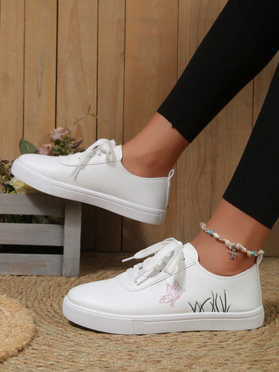 British Style White Leather Lace-Up Sneakers: Fashionable and Breathable Student Shoes