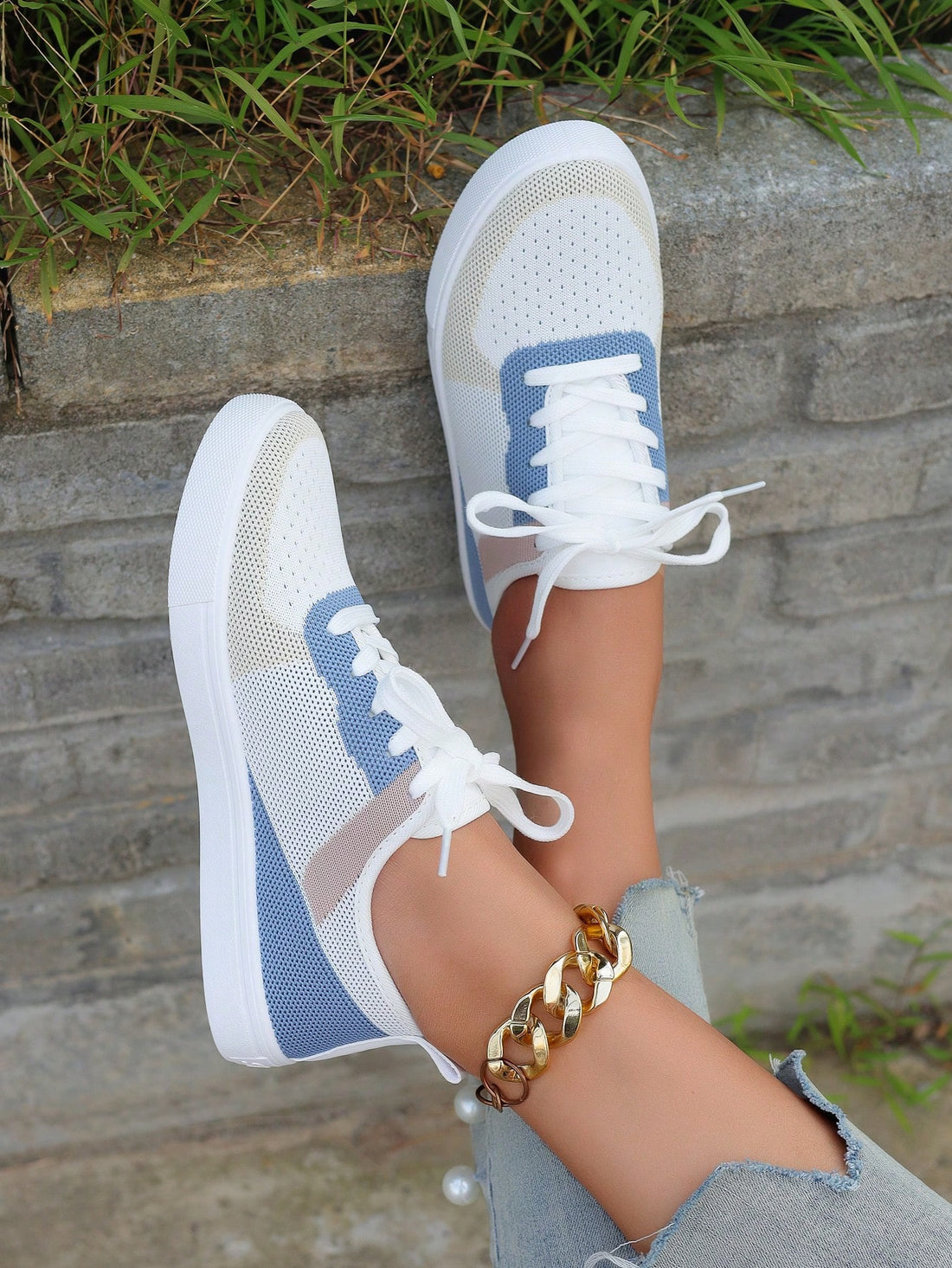 Elevate your style with British Charm: Lace-Up Low-Cut Sneakers, designed for fashionable students. Combining comfort and sophistication, these sneakers are perfect for any occasion. With their lace-up design, they provide a secure fit, while the low-cut silhouette adds a trendy touch to your look. Step up your fashion game with these stylish and versatile sneakers.