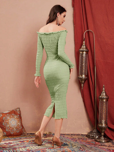 Chic and Trendy: Mint Green Off-Shoulder Bodycon Dress