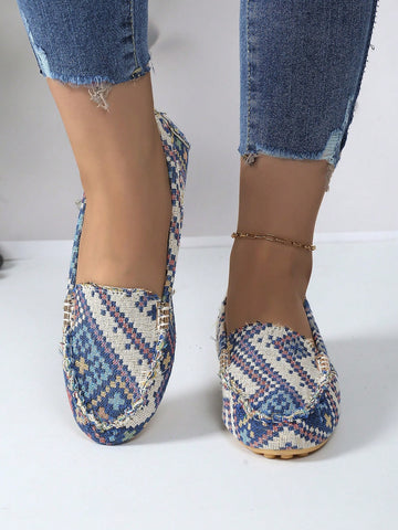 Introducing the 2024 New Style Women's Slip-On Loafers: Retro Preppy Chic for Pregnant Women. These stylish loafers offer a comfortable and chic option for expecting mothers. With a retro and preppy design, they provide both fashion and function. Slip them on effortlessly and enjoy their stylish and comfortable fit.