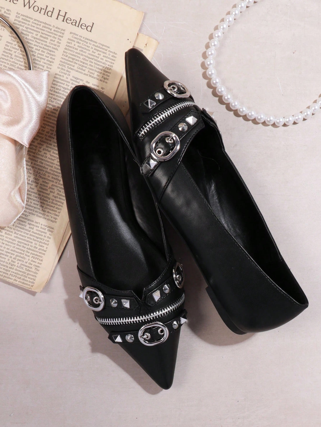 This stylish flat shoe for women offers the perfect combination of comfort and fashion with its zipper closure design. Enjoy all-day comfort with a touch of style. Made with high-quality materials for lasting wear. Elevate your wardrobe with these versatile and chic shoes.