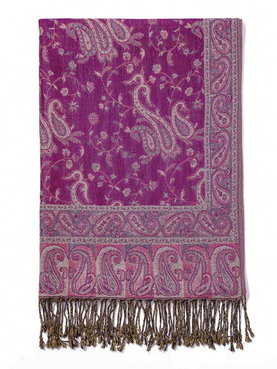 Chic Paisley Jacquard Scarf with Fringe: The Perfect Versatile Accessory