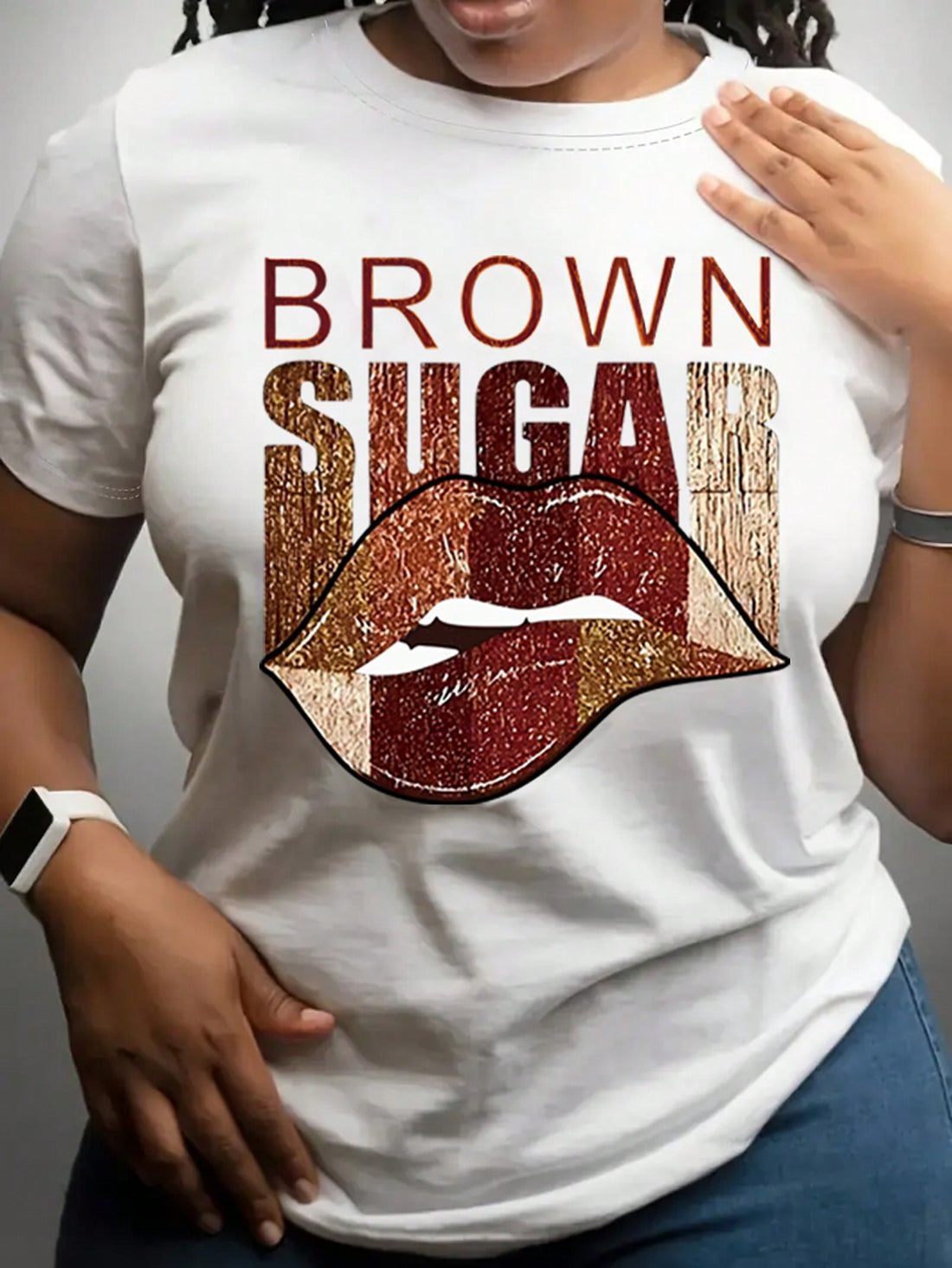 Expertly crafted for the summer season, this Chic Color-Blocked Tee is a perfect blend of style and comfort. The color-blocking design adds a touch of sophistication, while the trendy letter print adds a modern twist. Made with high-quality materials, this tee is perfect for any summer occasion.