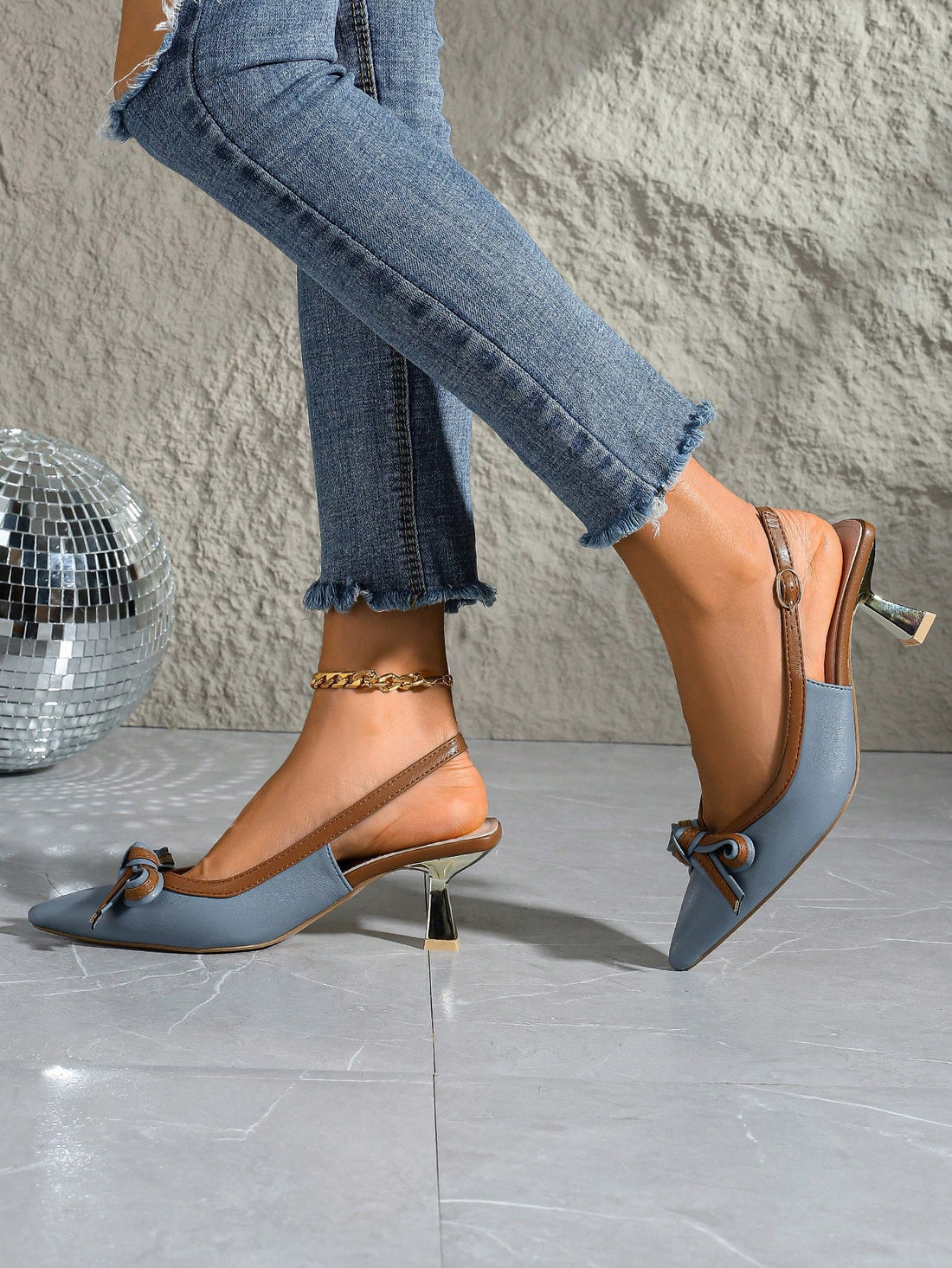 Step into sophistication and style with our Elegant Handmade High-Heeled Suede Shoes. With random floral accents, these luxurious shoes are perfect for adding a touch of romance to any outfit. Handcrafted for the perfect fit, they're the perfect accessory for Valentine's Day or any special occasion.