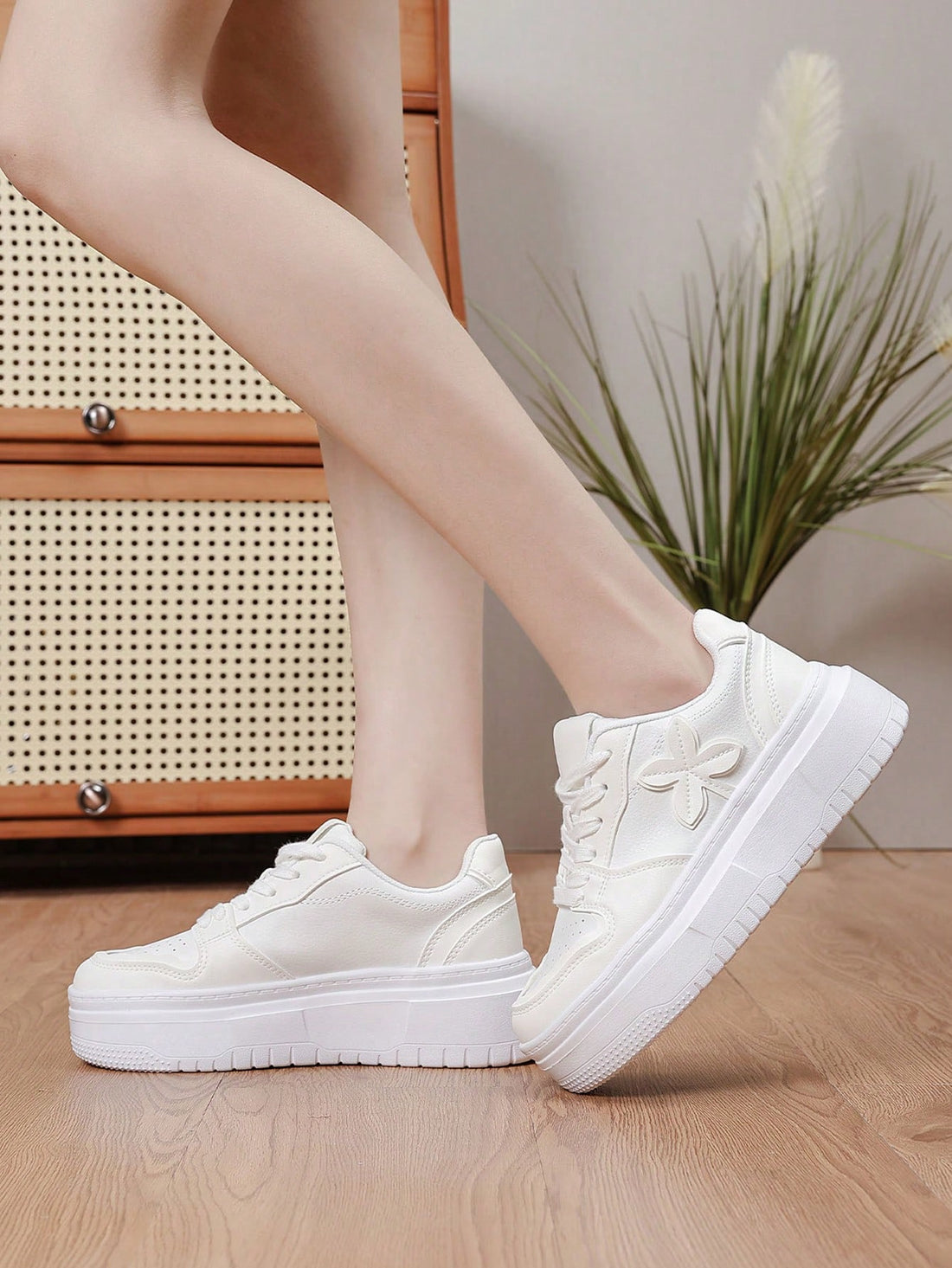 Discover your perfect outdoor companion with our Four-Leaved Clover Lace Thick-Soled Platform Sneakers. These stylish and durable sneakers provide extra support and traction, making them ideal for all your outdoor adventures.