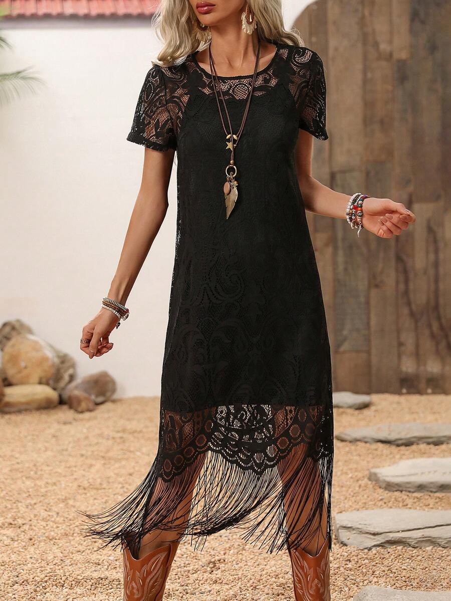 Step into summer with this Chic Lace Trim Maxi Dress, designed to bring a playful Western vibe to your festival and concert looks. Flowing fabric and delicate lace details create a breezy, feminine silhouette that moves with you. Whether you're dancing under the sun or enjoying a night out, this dress combines comfort and style effortlessly for your best summer moments.