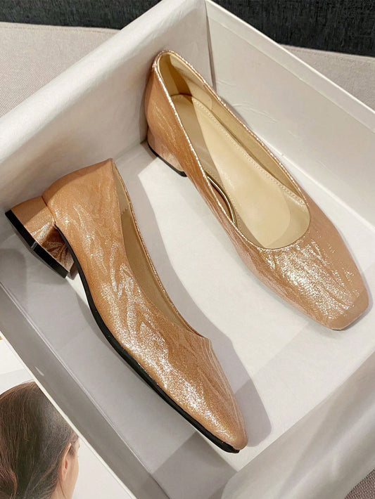 Elevate your professional style with our chic gradient water ripple fabric thick heel <a href="https://canaryhouze.com/collections/women-canvas-shoes" target="_blank" rel="noopener">shoes</a>. The unique design, featuring a gradient pattern and thick heel, exudes sophistication and confidence. These shoes will make a bold statement in any business setting, giving you the perfect combination of style and comfort.