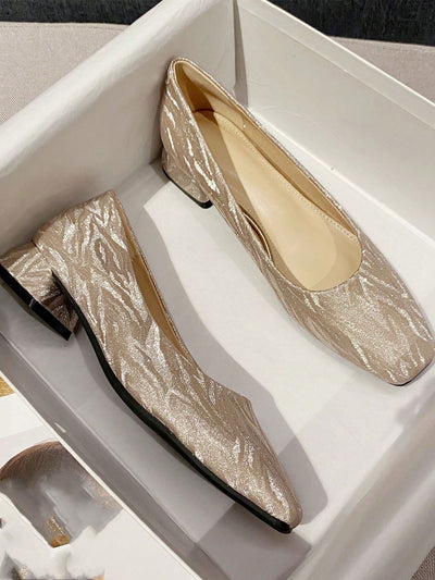 Chic Gradient Water Ripple Fabric Thick Heel Shoes: Elevate Your Professional Style