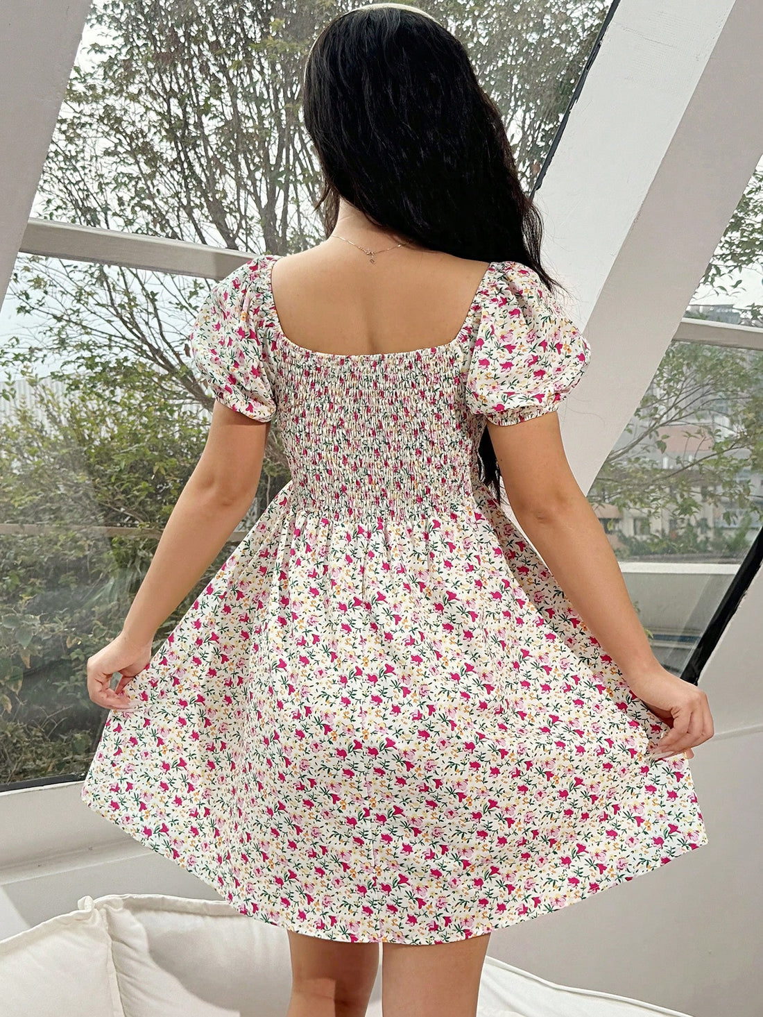 Unleash your inner flower power with this Floral A-Line Dress! The chic puff sleeve design and fitted waist will flatter your figure while the playful floral pattern adds a touch of whimsy. Embrace your stylish side with this dress that's perfect for any occasion.