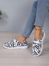 Chic Black and White Graphic Print Casual Sneakers for Women