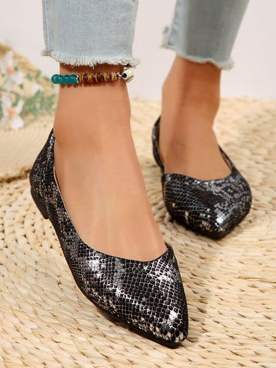 Chic and Charming: Women's Pointed Toe Slip-On Flats for Work, Party, Shopping, and School