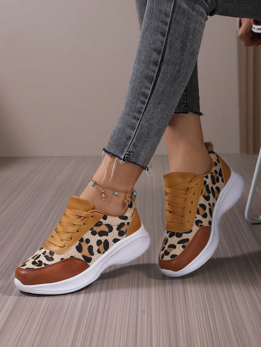 Comfortable Low Top Sport Shoes: Women's Platform Sneakers