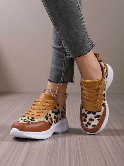 Comfortable Low Top Sport Shoes: Women's Platform Sneakers