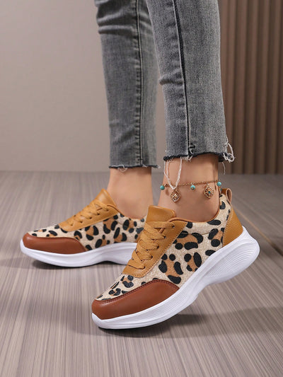 Comfortable Low Top Sport Shoes: Women's Platform Sneakers