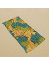 Bananarama Microfiber Beach Towel: Sun Protection and Fun for All!